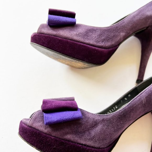 Stuart Weitzman Purple Suede Peep Toe Folded Bow Stiletto Pumps - Picture 11 of 16